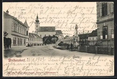 AK Wolkersdorf, Strassenpartie, Blick zur Kirche