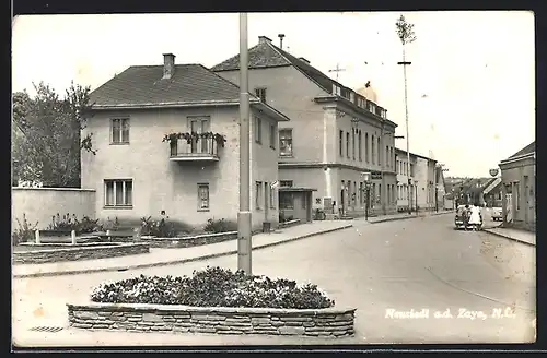 AK Neustadt a. d. Zaya, Strassenpartie