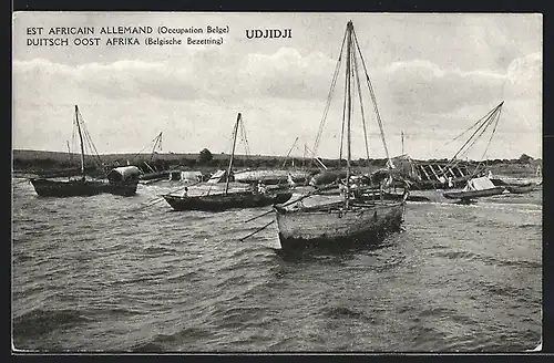 AK Udjidji, Schiffe auf dem Fluss