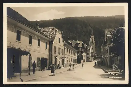 AK Schladming, Strassenpartie, Blick zur Kirche