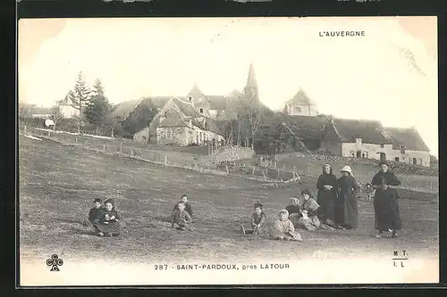 AK Saint-Pardoux, Ortspartie mit Einheimischen