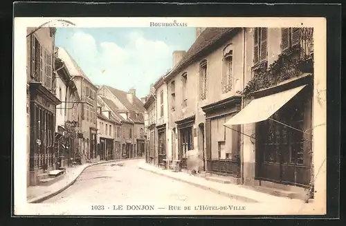 AK Le Donjon, Rue de l`Hotel de Ville