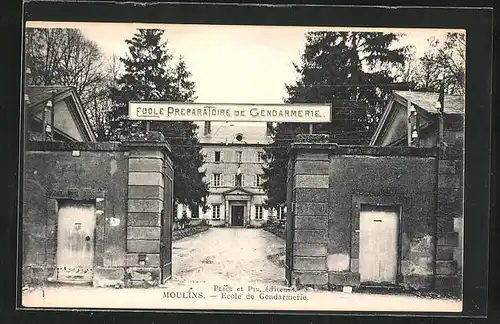 AK Moulins, Ecole de Genadarmerie