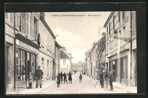 AK Fère-en-Tardenois, Rue Carnot