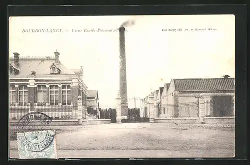 AK Bourbon-Lancy, Usine Emile Puzenat et Fils, am Hauptportal