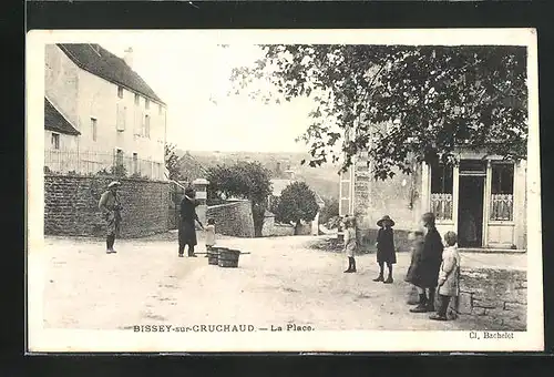 AK Bissey-sur-Cruchaud, La Place, Kinder auf dem Platz