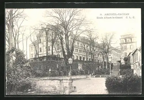 AK Arcueil-Cachan, Ecole Albert-le-Grand