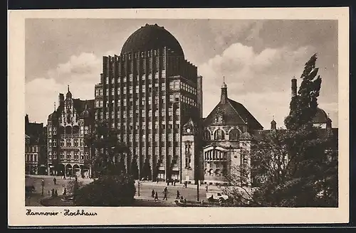 AK Hannover, Hochhaus mit Passanten