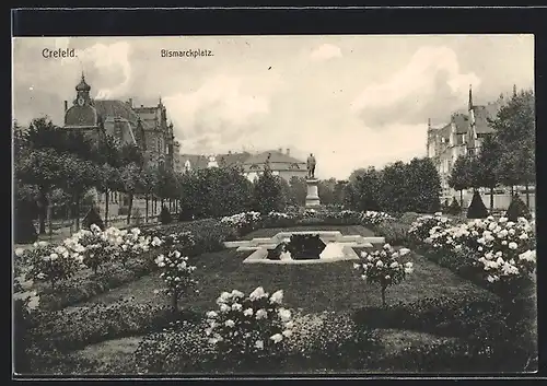 AK Crefeld, Bismarckplatz mit Denkmal