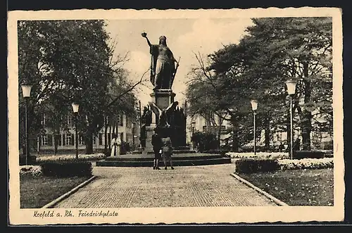 AK Krefeld, Friedrichplatz mit Denkmal