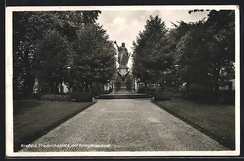 AK Krefeld, Friedrichsplatz mit Kriegerdenkmal