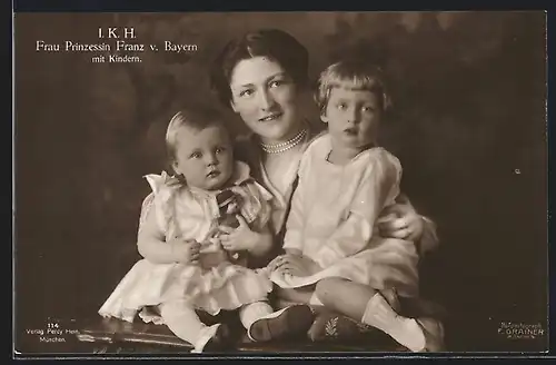 AK I. K. H. Frau Prinzessin Franz v. Bayern mit Kindern