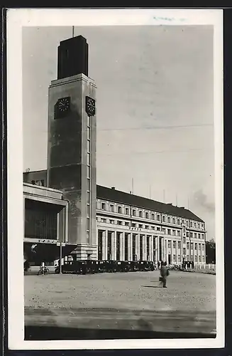 AK Königgrätz / Hradec Kralove, Nádrazi, Ansicht vom Bahnhof