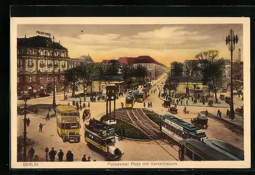 AK Berlin-Tiergarten, Potsdamer Platz mit Verkehrsturm und STrassenbahnen