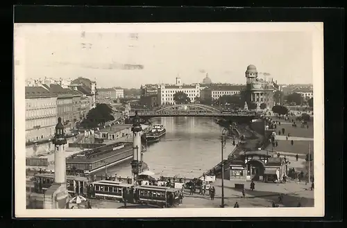 AK Wien, Kai mit Strassenbahn und Urania aus der Vogelschau