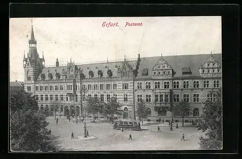 AK Erfurt, Strassenbahn vor dem Postamt