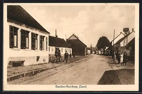 AK Beeden-Homburg / Saar, Strassenansicht im Sonnenschein
