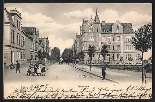 AK Peine, Blick in die Strasse Teichdamm mit Restaurant Wiener Cafe