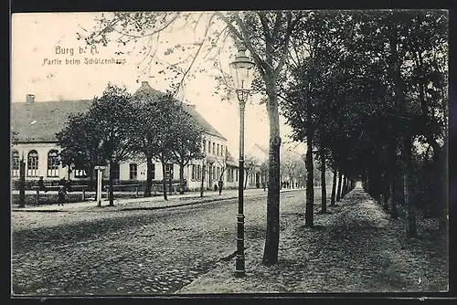 AK Burg b. M., Strassenpartie am Gasthof Schützenhaus