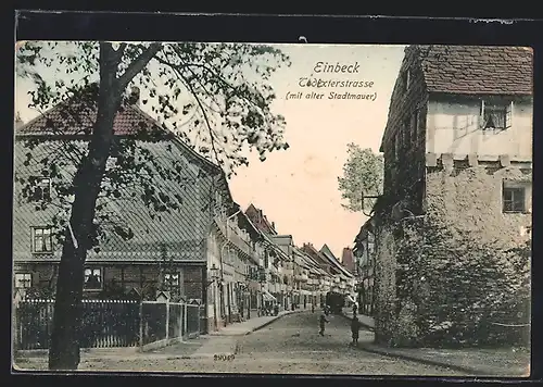 AK Einbeck, Tidexerstrasse mit alter Stadtmauer