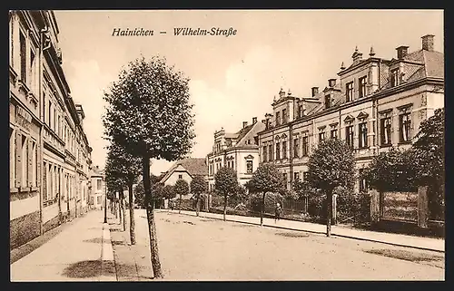 AK Hainichen, Wilhelm-Strasse im Sonnenschein