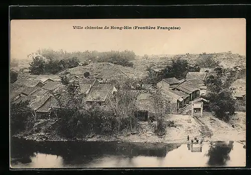 AK Hong-Hin, Blick auf die Ortschaft am Fluss