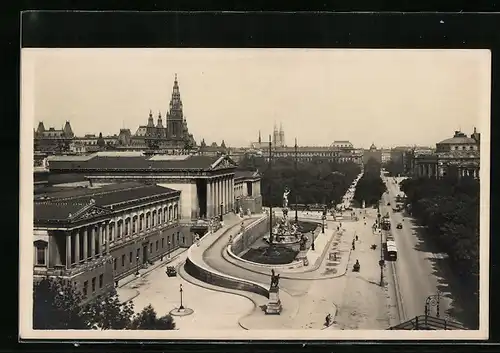 AK Wien, Strasse Ring des 12. November mit Brunnen und Strassenbahn