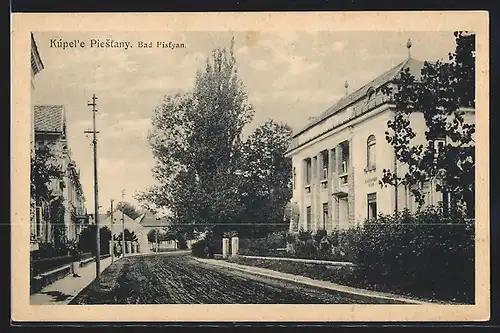 AK Bad Pistyan / Kupel`s Piestany, Strassenpartie mit D`Alexander Villa