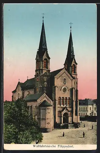 Goldfenster-AK Filippsdorf, Wallfahrtskirche mit leuchtenden Fenstern