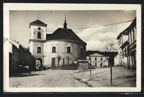 AK Cerekvice u Horic, Blick auf die Kirche