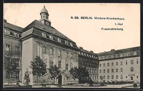 AK Berlin-Wedding, Virchow-Krankenhaus, Hof