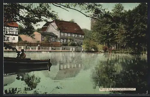 AK Steinigtwolmsdorf, Ortspartie vom Teich aus gesehen