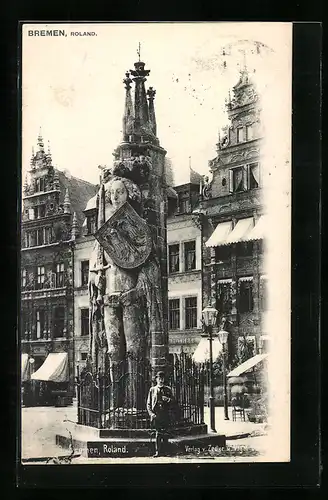 AK Bremen, Mann mit Anzug und Hut vor dem Roland