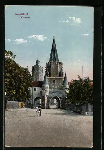 AK Ingolstadt, Kreuztor mit Fahrradfahrer