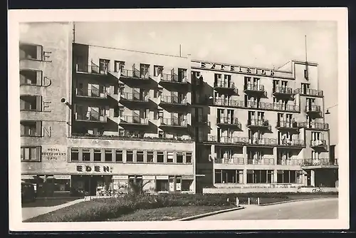 AK Piestany, Hotels Excelsior und Eden mit Strasse