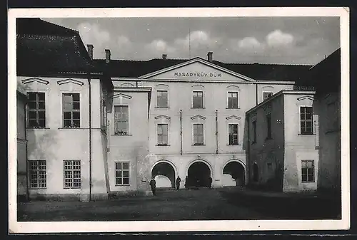 AK Cerekvice, Msarykuv dum, Mest. Skola