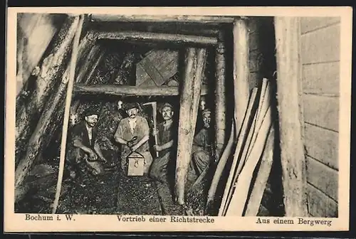 AK Bochum i. W., Bergwerk, Vortrieb einer Richtstrecke, Bergleute