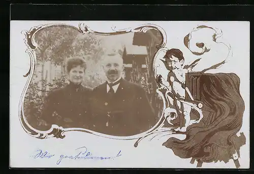 Foto-AK Engel mit Fotoapparat fotografiert Paar in eleganter Kleidung