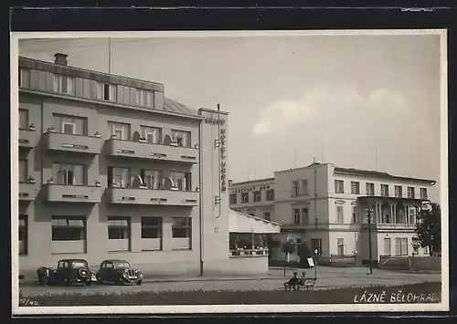 AK Lazne Belohrad, Strassenpartie am Grand Hotel Urban