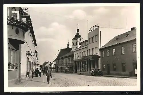 AK Chlumetz a. d. Zidlina, Strassenpartie an Hotel Prochazka