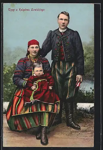 AK Polnische Familie in Trachten