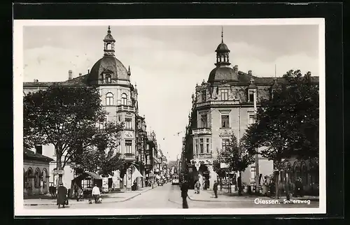 AK Giessen, Seltersweg mit Hotel Hindenburg, Strassenbahn und Geschäften