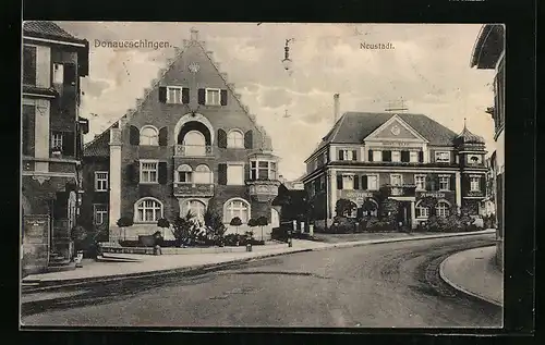 AK Donaueschingen, Neustadt mit Gasthaus zum Adler