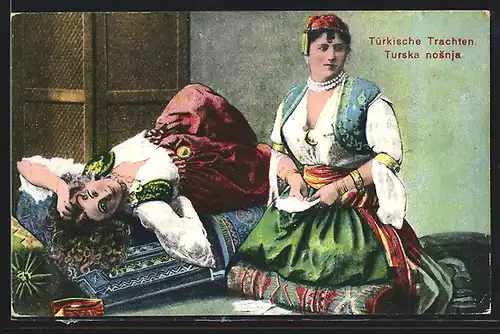 AK Zwei Frauen in türkischen Trachten