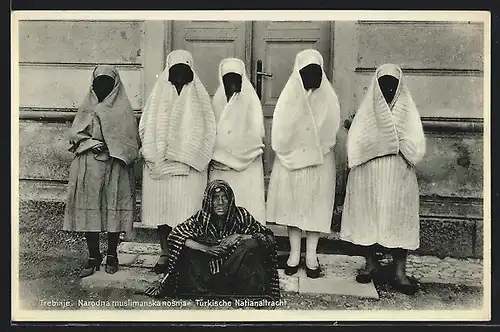 AK Trebinje, Frauen in türkischer Nationaltracht