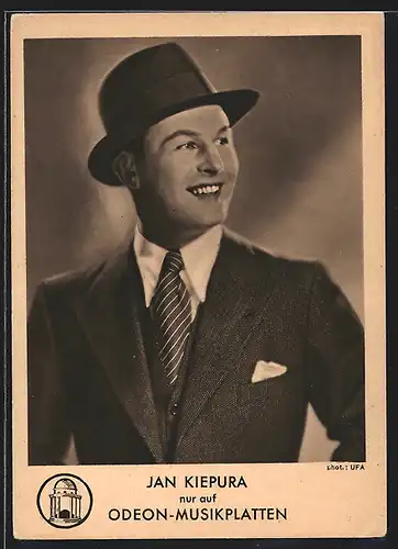 AK Schauspieler Jan Kiepura mit Anzug und Hut