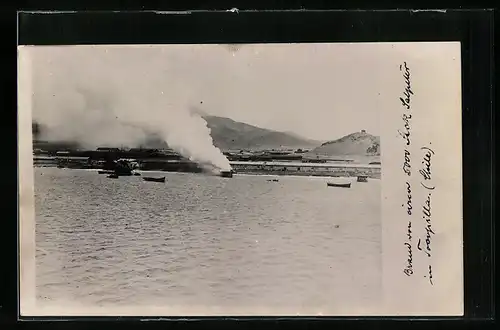 Foto-AK Tocopilla, Brand einer Salpeter-Verschiffung
