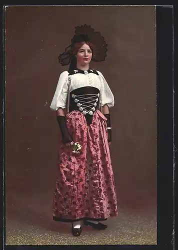 AK Junge Frau aus Emmental in eleganter Tracht