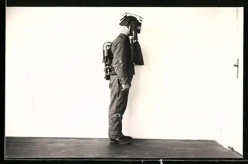 AK Grubenwehrmann mit Gasschutzgerät