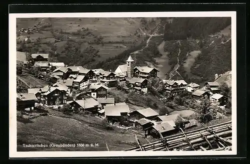 AK Tschiertschen / Graubünden, Ortspanorama mit Kirche